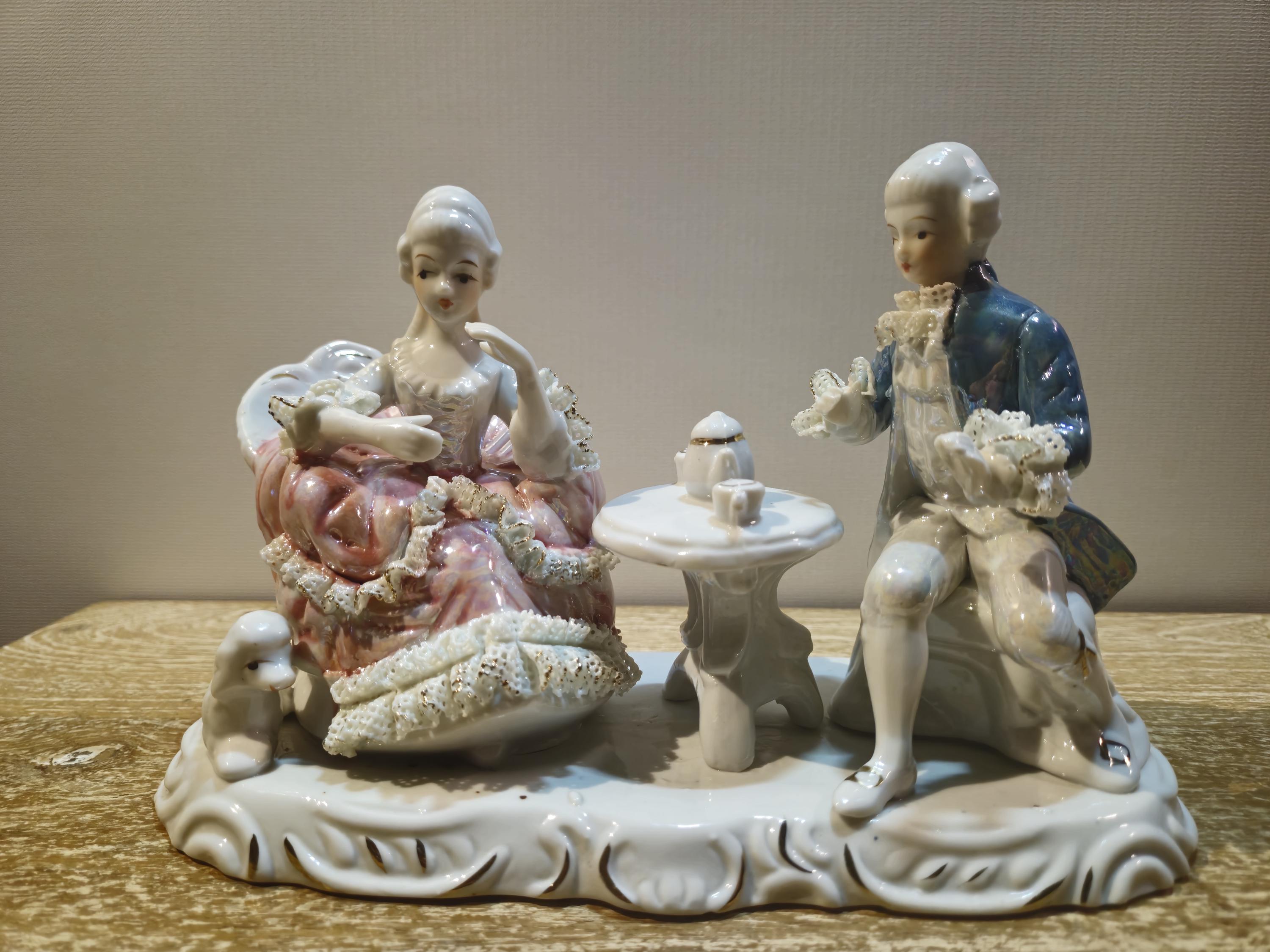 Alte porzellan figur