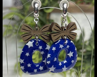 Patriotic Clay Earrings | Star Print Dangles with Wooden Bow | 4th of July Earrings