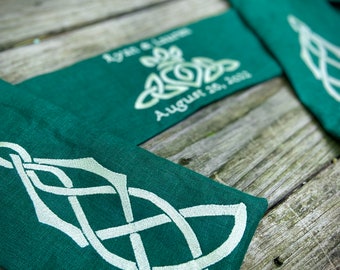 Celtic Wedding Handfasting Cloth - Celtic Knot Border & Center Knotwork Design - MADE TO ORDER