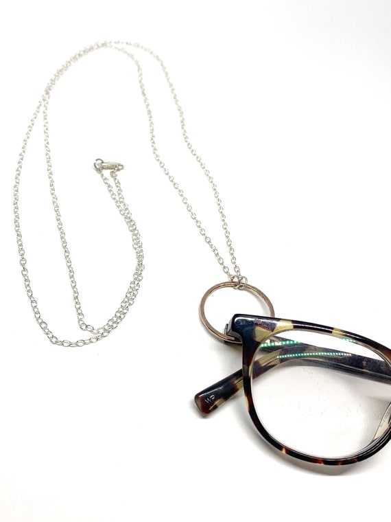 Glasses hanger shop necklace