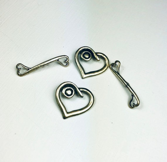 TWO Antiqued Silver Finished Pewter ANGEL with 23x21mm Heart Toggle Clasps * 2 TWO Antiqued Silver Finished Pewter ANGEL with 23x21mm Heart Toggle Clasps * 2