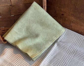 Pine Green Light Hand Dyed Fat Quarter Wool - Rug Hooking, Rug Braiding, Wool Appliqué, Penny Rug, Quilting, Sewing