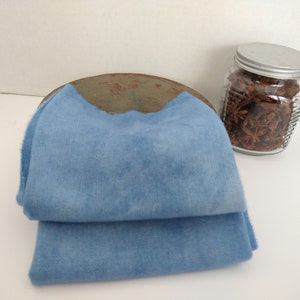 Cerulean Medium Fat Quarter Hand Dyed Wool - Rug Hooking, Wool Applique, Quilting