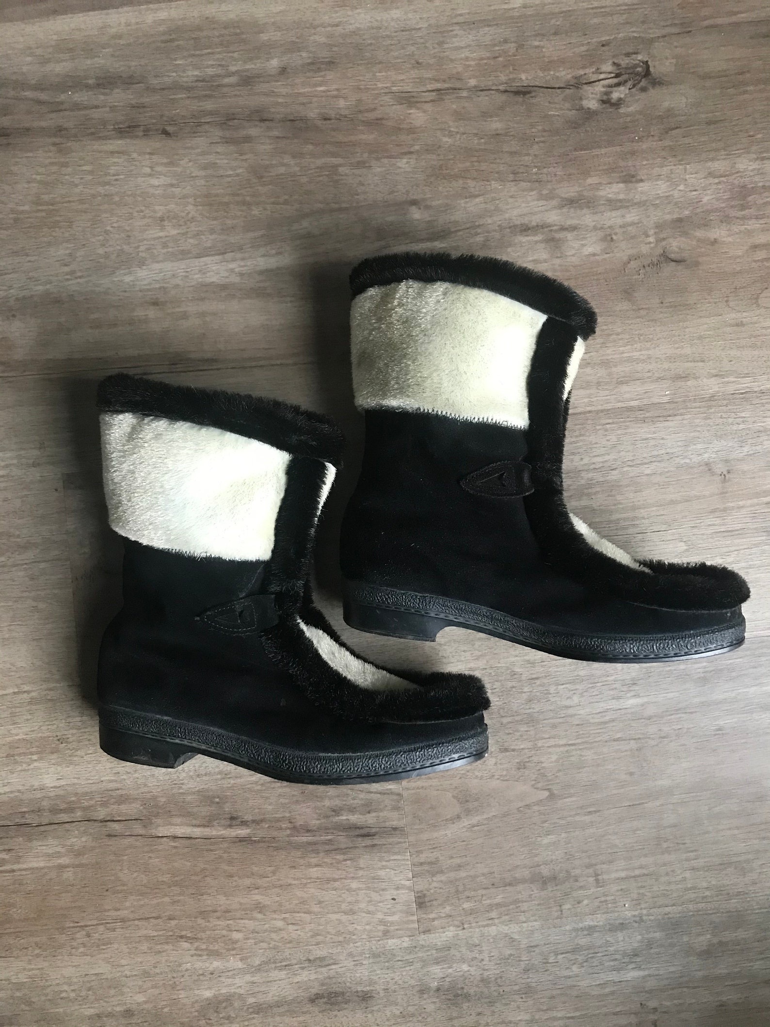 70s Vintage Snowland Faux Fur Boots / Genuine Suede Leather / | Etsy