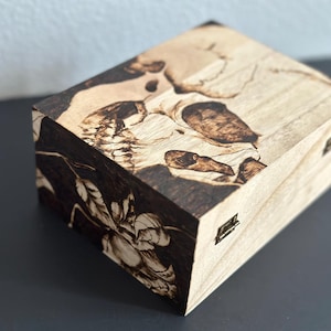 The Dad Rock hand-burned wooden Box (medium)