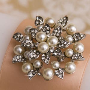 Large Pearl Brooch Rhinestone Crystal Brooch Wedding Broach for DIY Wedding Projects, Brooch Bouquet Bridal Sash Pin Wedding Cake Decor image 2