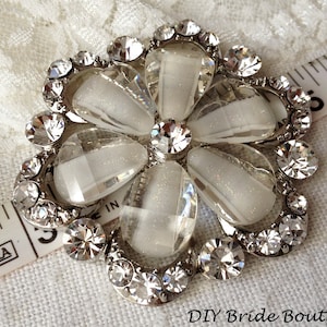 Rhinestone Brooches Wedding Brooches Rhinestone Brooch Bridal Brooch Crystal Brooch Large Pearl Brooch