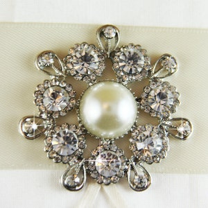 Rhinestone Brooch, Pearl Brooch, crystal brooch for DIY wedding projects, brooch bouquet, bridal sash, invitations