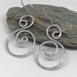 Lightweight hand sculpted aluminum wire dangle earrings