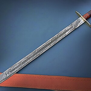 Handmade Damascus Steel Sword, Ironwood Handle, Collectible Sharp Blade, Unique Gift for Men