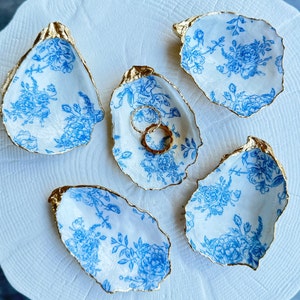 Blue Toile Oyster Shell Ring and Jewelry Dish Toile Shabby Chic Gift ...