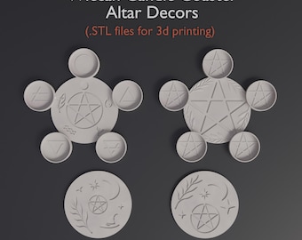 Puede incluir: Diseños de posavasos y decoración de altar Wicca grises. La imagen muestra dos juegos de posavasos con pentagramas y otros símbolos Wicca. El texto de la imagen dice "Wiccan Candle Coaster Altar Decors (.STL files for 3d printing)" y "(Digital product)".