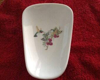 Ceramic Spoon Rest with Humming Bird with Berries  5" Long And 3 1/2 Inches Wide at Top of Spoon