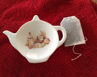 Ceramic Teabag Holder Bottles of Wine and Cheese, Green Grapes, Bread  Sticks 4.5"