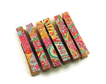 Altered Clothespin  Magnetic Clips  Decorative  Wooden Clothes pins in Lollipop