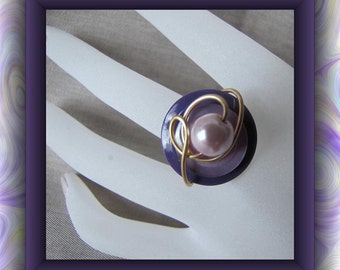 Purple Vintage Button Ring,  size 7,  gold band, Statement Ring,  Pearl ring,  non tarnish artistic wire wrap, Handmade USA, Item #735