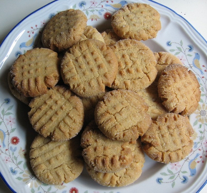 2 doz. peanut butter cookies image 1