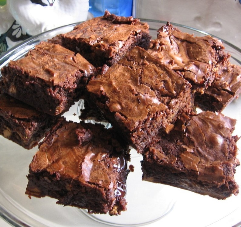 1 doz. classic brownies image 1