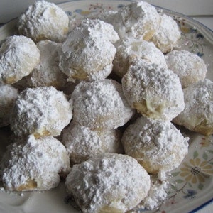 2 dozen Russian tea cakes Mexican wedding cookies snow balls image 2