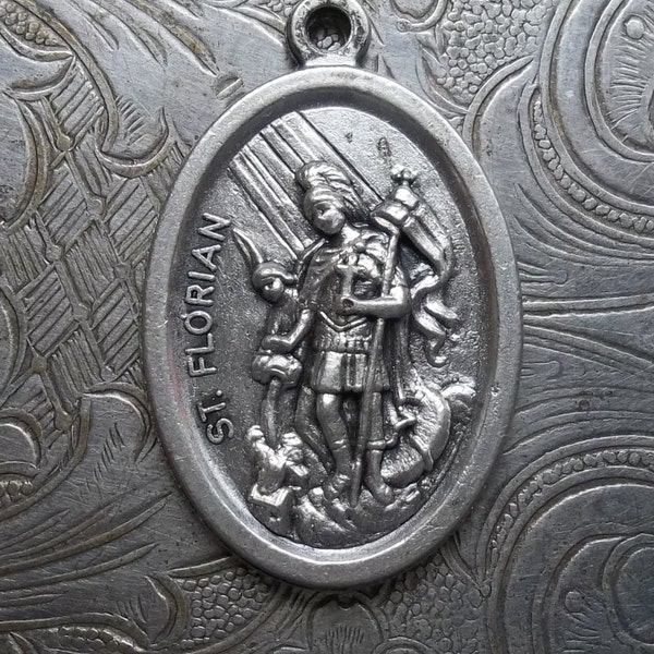 Saint Florian Religious Holy Catholic Medal, Patron Saint Of Firefighters & Fire Department Protector Of Chimney Sweeps Brewers Italian Made