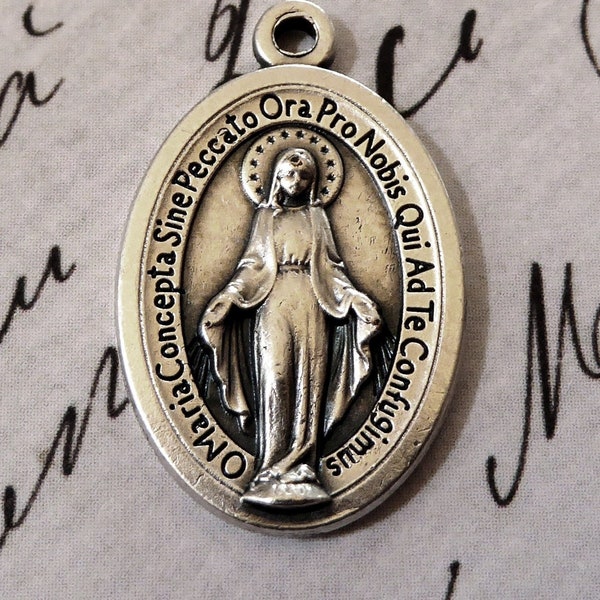 Silver LATIN Miraculous Medal Of The Immaculate Conception 1830 Blessed Virgin Mary - Mother Of God - Catholic Religious Necklace Pendant