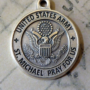 United States Army & Saint Michael The Archangel - Proud American Military Heroes Religious Medal Necklace Pendant - Patron St. Of Soldiers