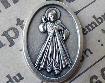 Divine Mercy Jesus I Trust in You - Italian Catholic Medal Religious Necklace Pendant - Miraculous Holy Medallion - Devotion & Grace Chaplet