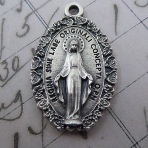 Silver Flower Garland Miraculous Medal Of The Immaculate Conception 1830 Blessed Virgin Mary, Catholic Italian Necklace Pendant Latin Charm