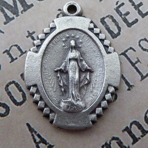 Vintage Art Deco Silver Catholic Necklace Religious Pendant - Miraculous Medal Of The Immaculate Conception 1830 Blessed Virgin Mary Mother
