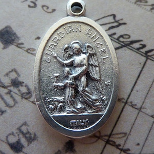 Ruega Por Nosotros SPANISH Guardian Angel Silver Italian Miraculous Medal Watch Over Us & Our Children, Catholic Pendant Religious Medallion