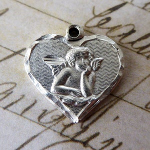Tiny 1940&#39;s Italian Silver Heart Catholic Religious Medal, Raphael Sanzio Cherub Angel From Detail Of The Sistine Madonna Art Holy Medallion