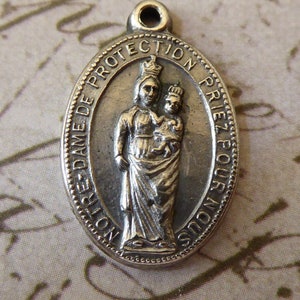 Notre Dame De Protection Priez Pour Nous, Blessed Virgin Mary Our Lady Of Protection - French Catholic Vintage Religious Medal Pendant Charm