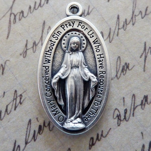 Italian Matte Silver Oval Miraculous Medal Of The Immaculate Conception - 1830 Blessed Mother Virgin Mary Maria - Catholic Necklace Pendant