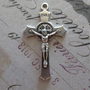 Silver GOTHIC Saint Benedict Crucifix Medal Cross, Patron St. Of Europe, Kidney Disease, Protector Of Schoolchildren Guard Against Poisoning