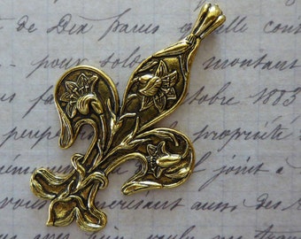 Vintage French Fleur De Lis Necklace Pendant - Gold Lily Flower Statement Medal - New Orleans Saints Charm - Shabby Chic Style Fashionista