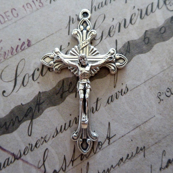 Pendentif croix en argent Crucifix italien du milieu du siècle, Jésus INRI Iēsus Nazarēnus, Rēx Iūdaeōrum, La Passion du Christ, Chapelet du Sacré-Cœur !!!