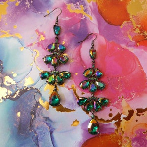 Deep Galaxy Aurora Borealis Rhinestone & Gunmetal Iridescent Rainbow Chandelier Earrings - Great Gatsby Inspired Style Art Deco - Bollywood