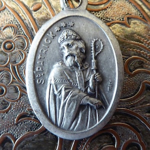 Saint Bridget Brigid Protector Of Chicken Farmers, Dairy Workers, Scholars, & Poets And Saint Patrick Patron Saint Of Ireland Italian Medal