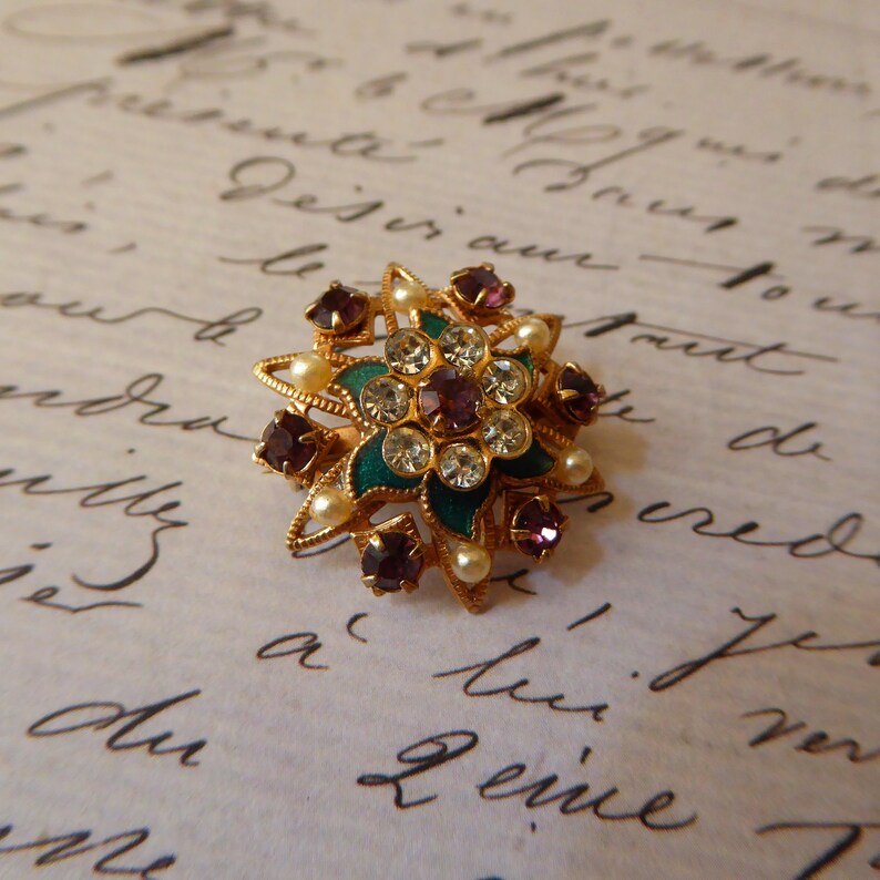 Vintage Gold Star Brooch Lapel Pin With Jade Green Glass Etsy