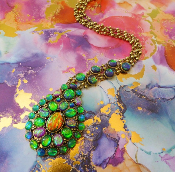 Lori Goldstein Moonstone Amulet Necklace Fiery Iridescent Emerald
