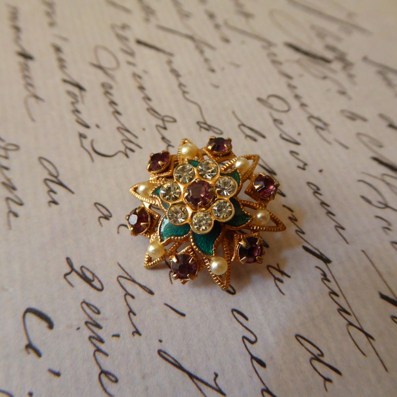 Vintage Gold Star Brooch Lapel Pin With Jade Green Glass Etsy