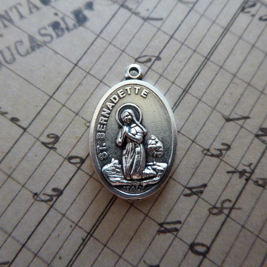 Statua Religiosa Nostra Signora di Lourdes - 25 cm | La Boutique di Lourdes