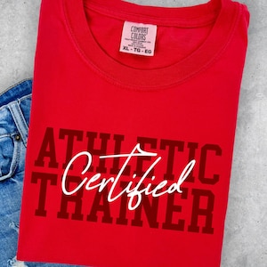 Athletiktrainer-Geschenk für zertifizierte Athletiktrainer-Shirt für Sportmedizin ATC-Abschluss-Geschenk-T-Shirt für Athletiktraining-T-Shirt AT