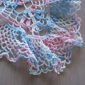 Vintage Variegated Pink & Blue Square Ruffled Scalloped Doily 70 image 5