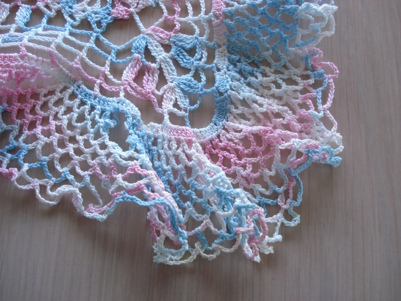 Vintage Variegated Pink & Blue Square Ruffled Scalloped Doily 70 image 5