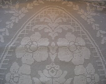 Beautiful Antique Filet Lace Tablecloth - White - Rose Design - 66" x 88" - A35