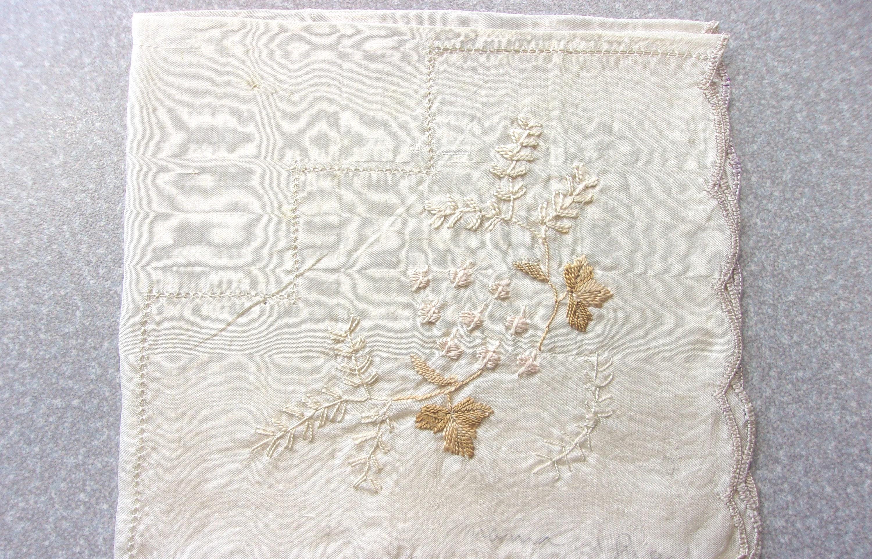 小物 1900s Hand Embroidery Handkerchief Vintage Handkerchief with Red Floral Embroidery Set of 2 | eBay