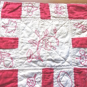 Antique 1893 Redwork Quilt Block - Flower Center - Hand Embroidery - Hand quilted - Not Reproduction - Frame Art - 14&quot; x 12.5&quot; - #8