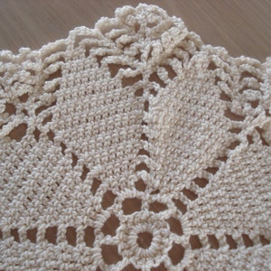 vintage Crochet Artisanal Doily Ecru Color Rond 8 pouces 34 image 2