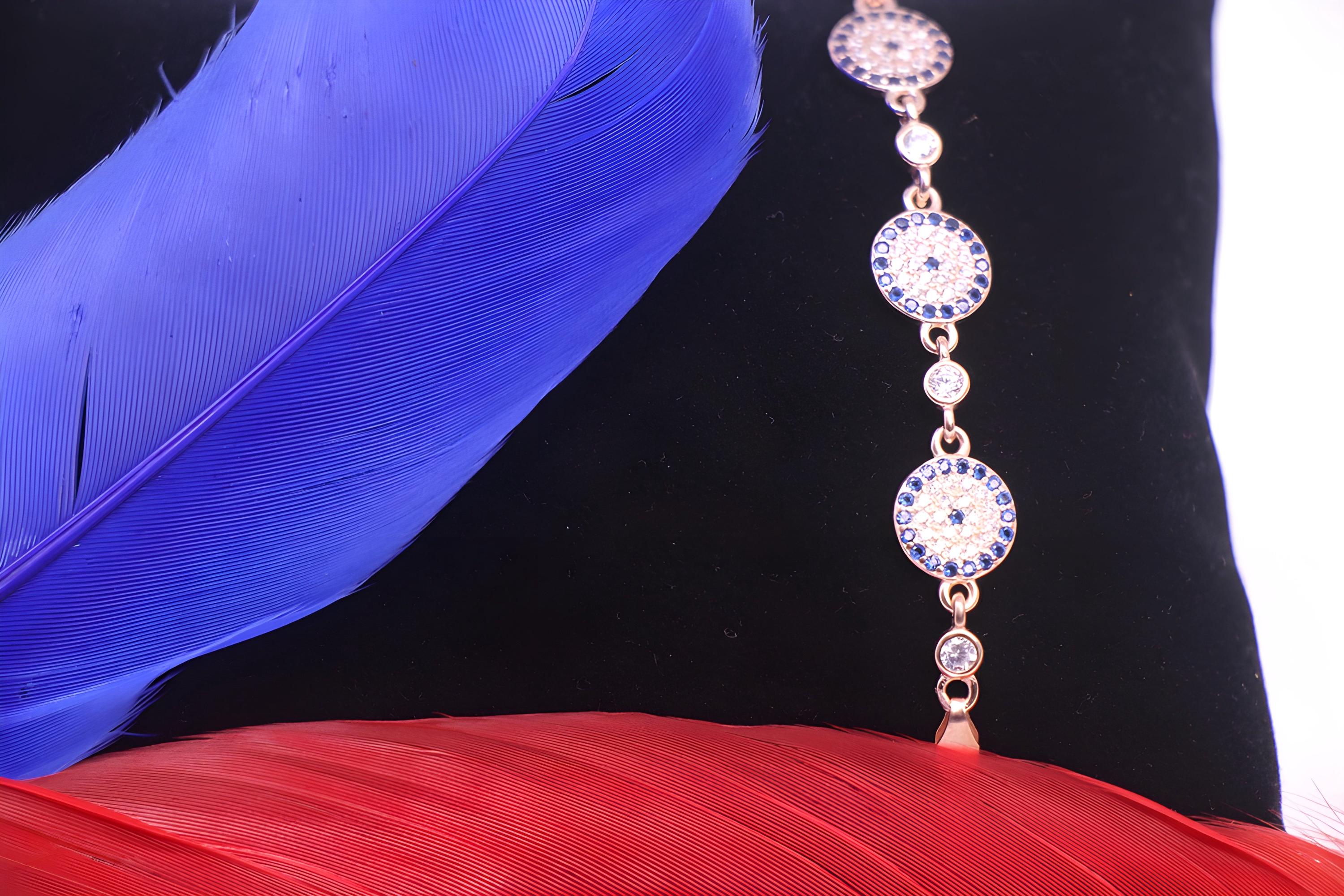 Luminescent VeeLux Premium Crystal Golden Bracelet